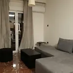 Spiti Mou, Spitaki Mou