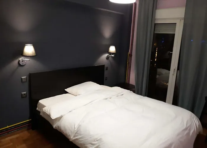 Spiti Mou, Spitaki Mou
